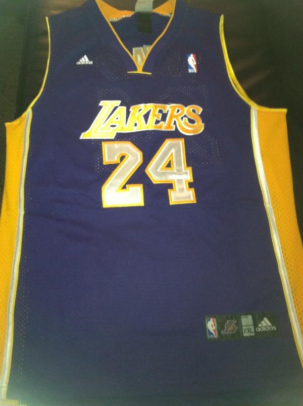 dopemanmoney's tweet photo. @JTRAINBIZNESS for sale http://t.co/YGgWgwXN