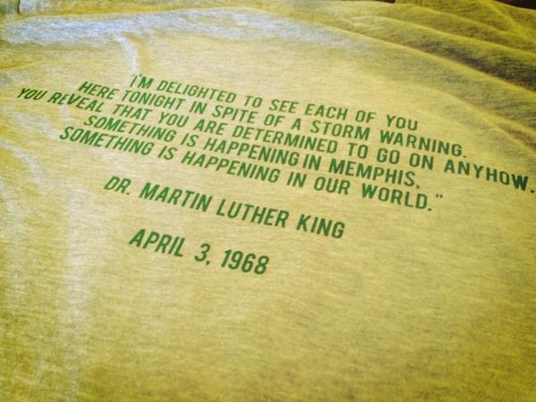 RhodesBonner's tweet photo. Happy MLK day of service, Rhodes College! Students are headed to more than 10 service sites across Memphis! http://t.co/LpUOIo1N