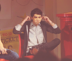 aestheticgaston's tweet photo. i cant believe hes 20... http://t.co/TQ8OwYVH