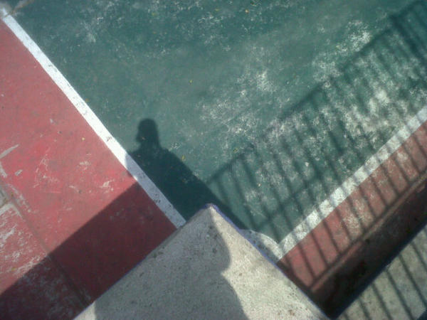 Roods_Sk's tweet photo. Piso http://t.co/0wF2j8eO