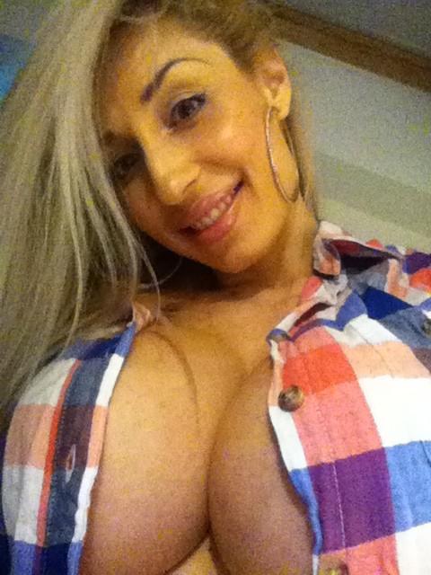 #SaturdaySpecial going out wearing #nobra , I'm going to drive some1 totally crazy& I love it! #boobies