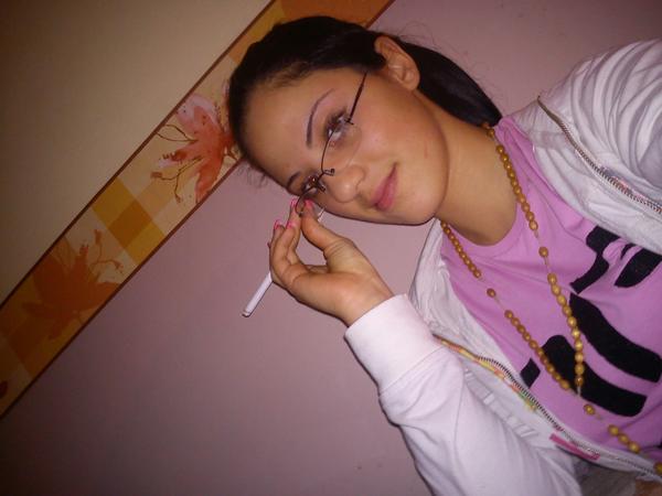 adi_vani3's tweet photo. Titkárnő filling :-) http://t.co/msIA9eEd