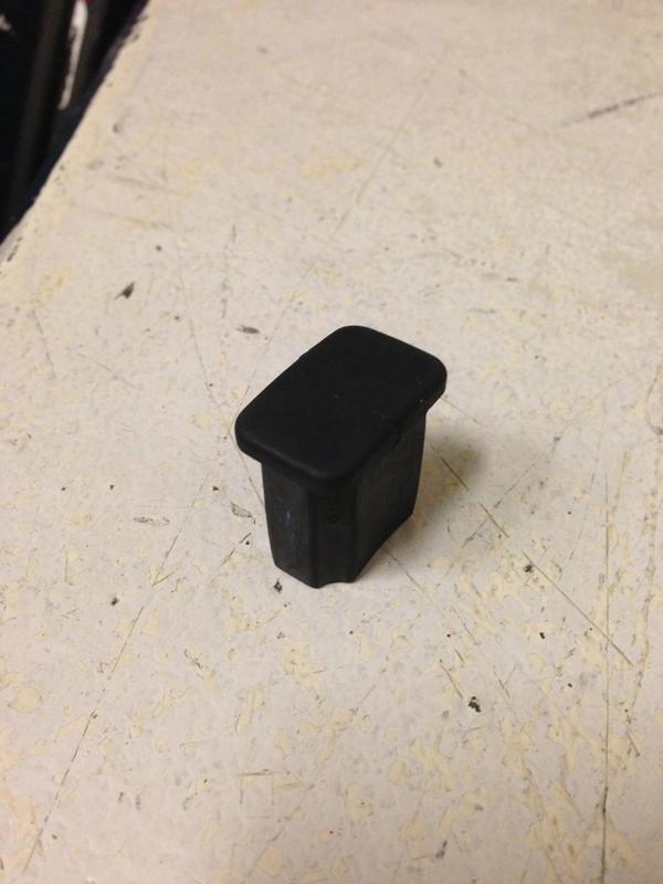 Sniper_Problems's tweet photo. What a plug. http://t.co/24lIeGv0