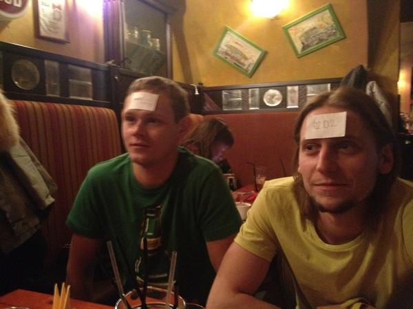 zoekatebell's tweet photo. Бесславные ублюдки:) http://t.co/9RVKb5cg