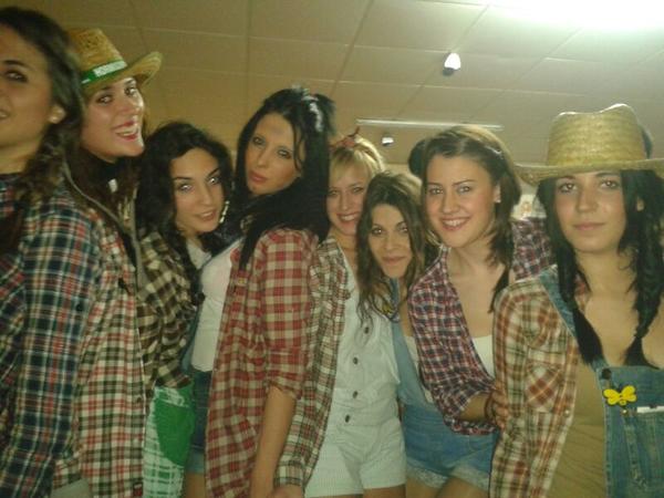 BlancaQuijNavas's tweet photo. #Perriiiiiisss!!!!! http://t.co/8rNKjnzX