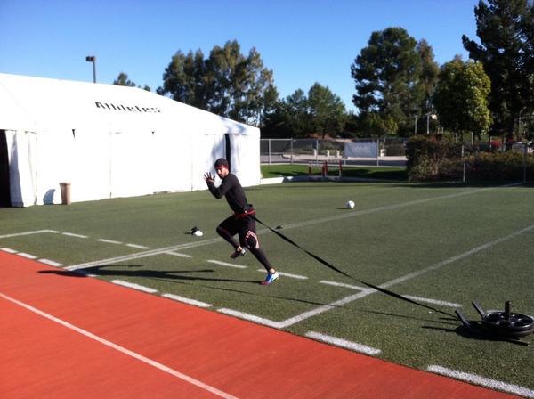JUANPABLOANGEL's tweet photo. Entrenando esta mañana, Training this morning! http://t.co/WT9H74kk