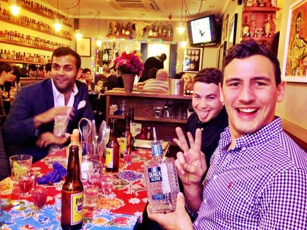 chris_reado's tweet photo. @tomhufton @tristancorpe @edyarnton @akhil_mayor @smithbernal #takeittttt happy birthday yarnton! #sluglife http://t.co/UPkwBWlS