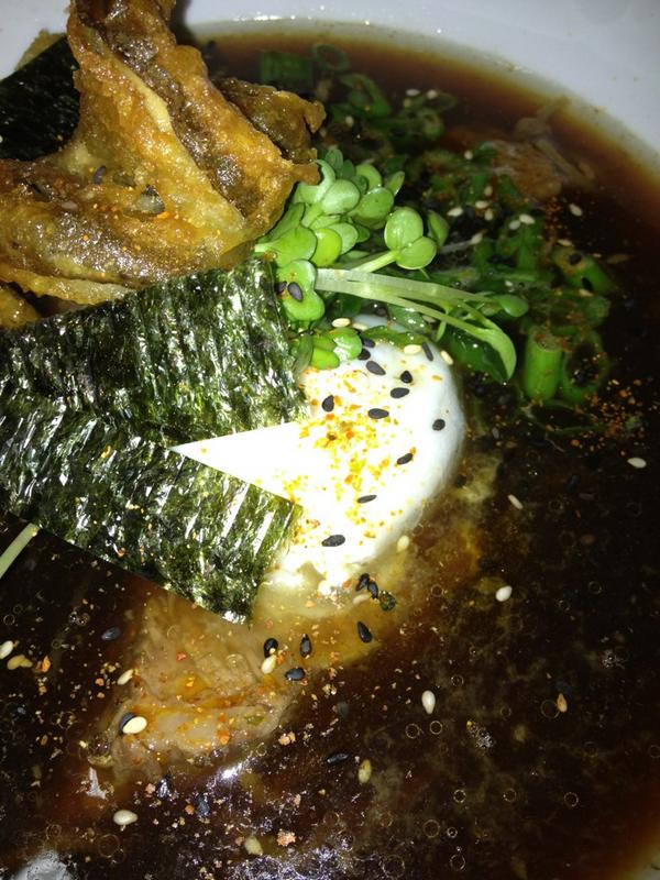 Bentoboxchi's tweet photo. Short rib ramen mushroom dashi tempura Maitakes poached egg http://t.co/2OJVxQYO