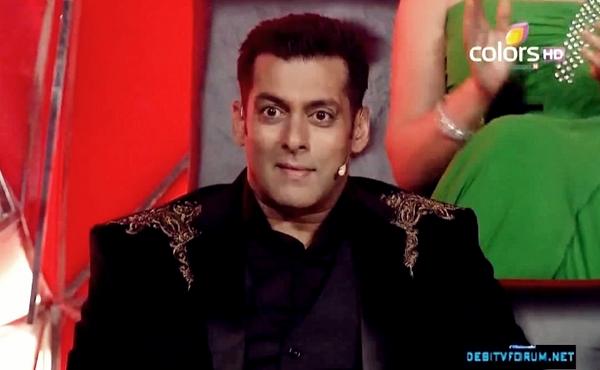 @BeingSalmanKhan your reaction when the ABCD team performed on #BB6GrandFinale yesterday! Lol...