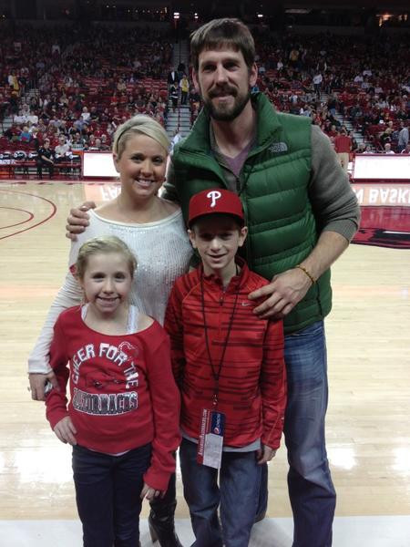 Razorback Foundation 🐗 on X: Cliff Lee and family (Kristen, Maci, and  Jaxon) at Razorback men's basketball game!!  / X