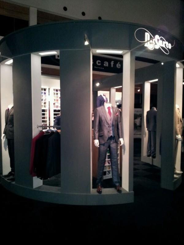DaSartoNL's tweet photo. @DaSartoNL staat voor u klaar op #loveandmarriagebeurs in de @MartiniPlaza http://t.co/Xw52Vjoh
