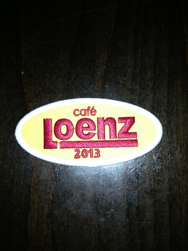 Heppie m al?? #verkrijgbaar #carnaval2013 #embleem @CafeLoenz