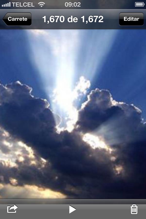 roxcastellanos's tweet photo. Que la abundancia y la plenitud nos bañen este día! Q Dios nos bendiga! #animochingaaa http://t.co/HspTQ2z5