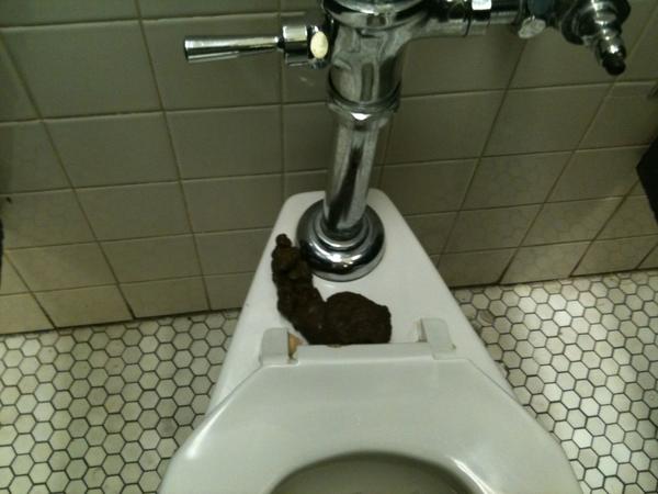 CA_Problems's tweet photo. How does one manage to do this? #centennialproblems #bigproblems http://t.co/A9PebCzh