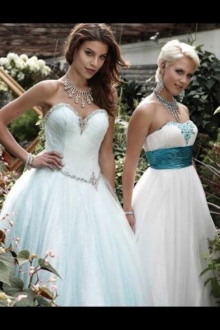 OutfitIdeas's tweet photo. Occasion: Prom/formal http://t.co/Z1Usi6pG