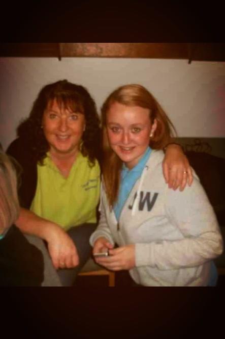 MissColeenNolan's tweet photo. This women means the absolute world to me. I couldn't of done anything without her http://t.co/fhhzJkEZ