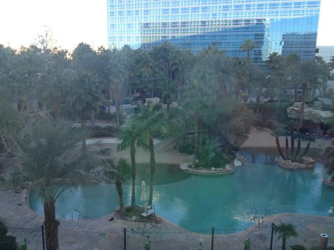 I love my view. http://t.co/obDhndNX