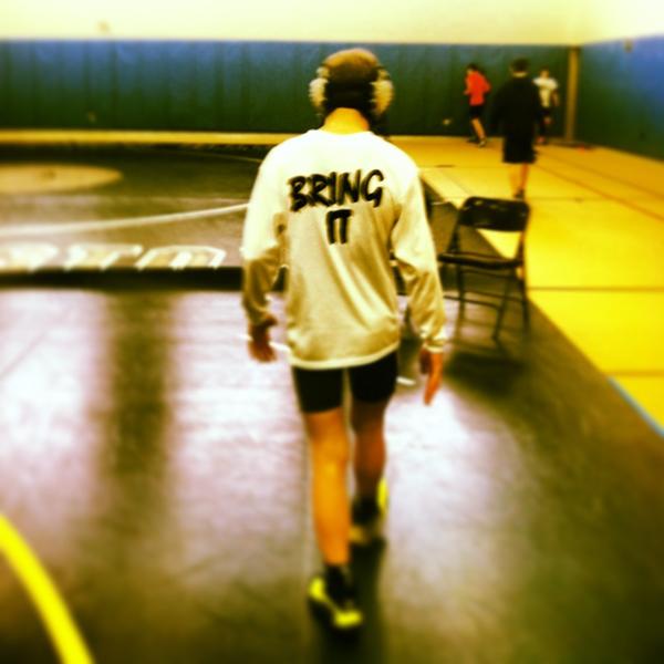 HandWrestling's tweet photo. Bring It. http://t.co/f5o4zJ6x
