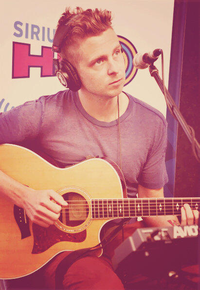 OneRepublicPH's tweet photo. Picture Of The Day: Our Ryan Tedder; always looking curious. Zoom in and see perfection in his eyes! ;) @OneRepublic http://t.co/Mv20AivC