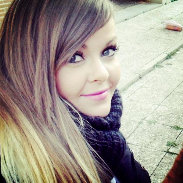 theAparisi's tweet photo. Mi Amorrr @ABenede #LOVEU http://t.co/m4pkk2F8