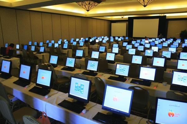 DocteurSamdi's tweet photo. @TodFox_ Now Todd we do have classes so you can learn ok!- smiles as we walk into the next room http://t.co/Go2f6FvZ