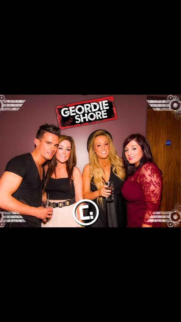 Aimee_Sx's tweet photo. @GazGShore @CharlotteGShore @Gayle_J @CityFalkirk .. Great night!.. 💗..x http://t.co/dOg2AiMm