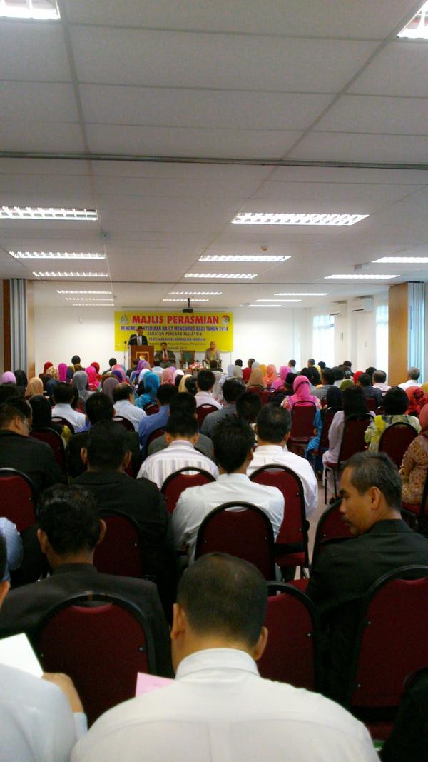norasiah89's tweet photo. @penjaramalaysia 
BENGKEL PENYEDIAAN BAJET MENGURUS JABATAN PENJARA MALAYSIA 2014 -MPM - 14 HINGGA 16 JAN 2013 http://t.co/rwXEZfnD
