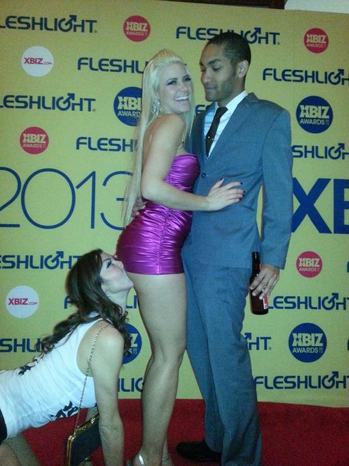 I wanna put a ring on it &ldquo;@AnikkaAlbrite: She loves my ass! @PrincessDonna w/ @theMickeyMod at @XBIZ<a class="tags" href="/tag/anikkaalbrite">@anikkaalbrite</a><a href="/tag/facetune"class="tags"><span>#facetune</span></a>