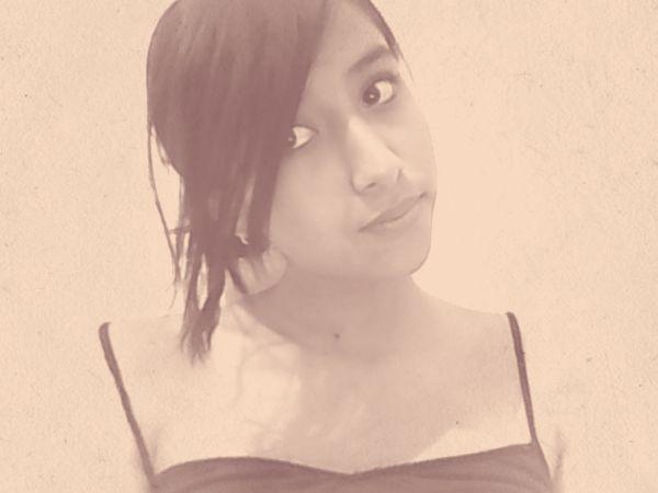 Star44Dani's tweet photo. La realicé con el efecto Vintage en Webcam Toy #webcamtoy http://t.co/GTY0mhSg