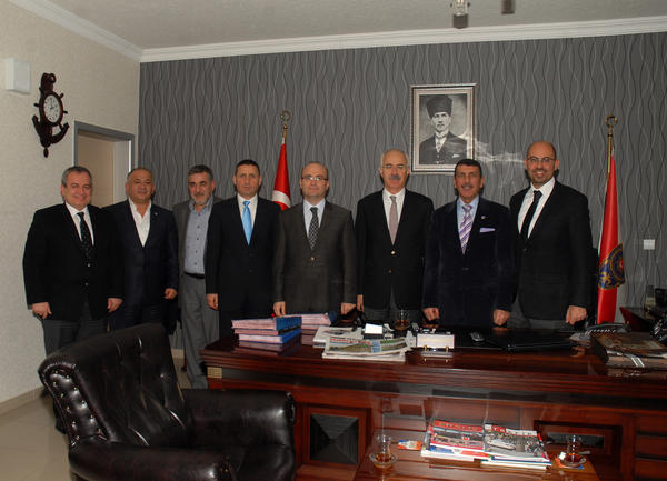 TimkoderAnkara's tweet photo. ALTINDAĞ İLÇE EMNİYET MÜDÜRÜ "AHMET ERGÜN DOĞDU" ZİYARETİ http://t.co/9WsDhxHp