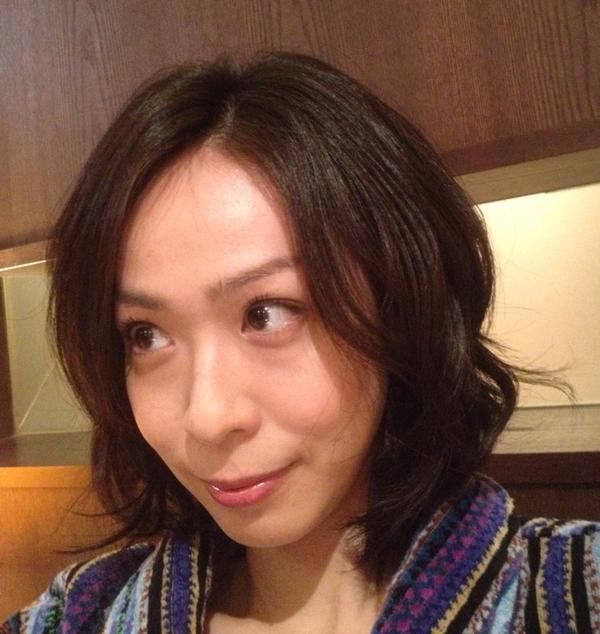 遊井亮子 Twitterren バスローブ来て これから出陣じゃ と言う顔 今月放送のとあるドラマ撮影中です Http T Co Xx7h10mo