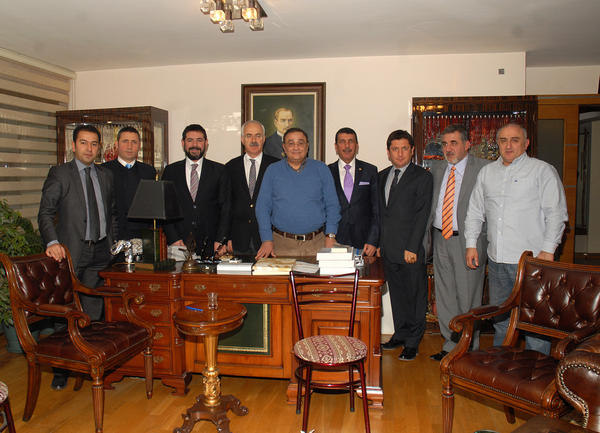 TimkoderAnkara's tweet photo. "SİNAN AYGÜN ZİYARETİ" http://t.co/evFcJA6M