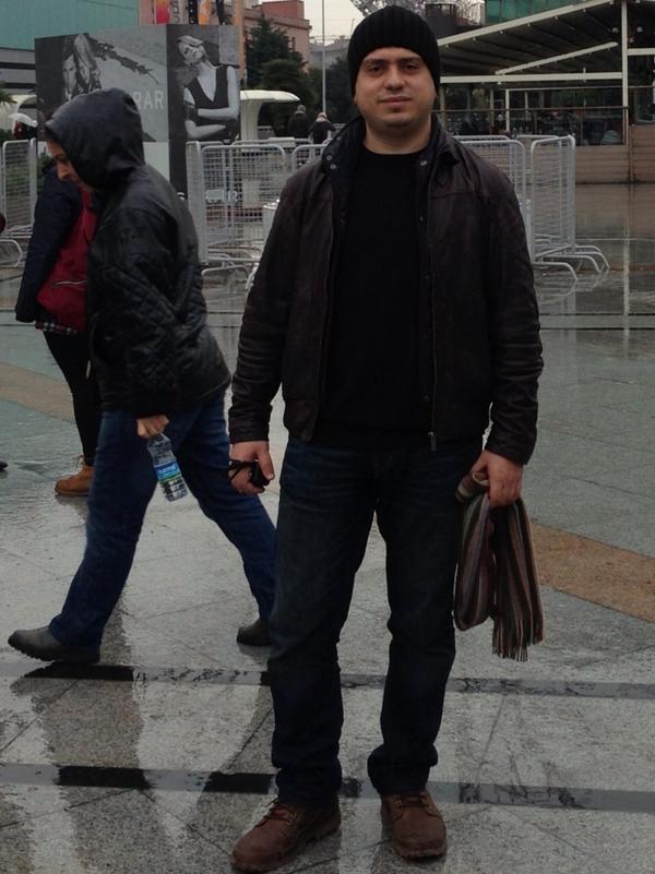 Thossary's tweet image. 