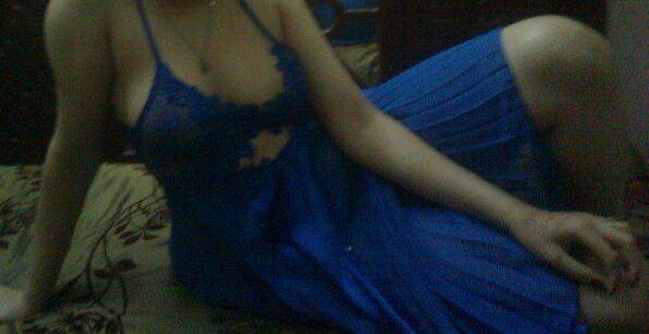 222Arb111's tweet photo. الرابعه فديتكم لعيونكم بس http://t.co/8wPNItwl