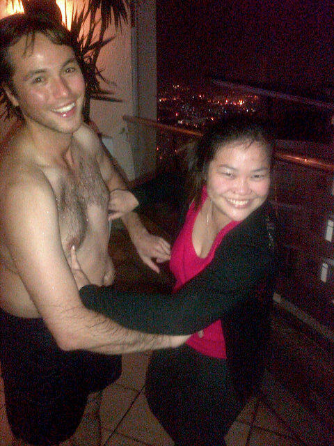 rasip's tweet photo. #couchsurfing http://t.co/8PSCM82S