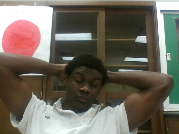 semajP990's tweet photo. sleep in school http://t.co/9AWPEAae