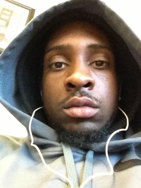 Allen11Thomas's tweet image. Can't sleep if da money on ya mind #vampirelyfe