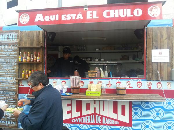 cocteleselchulo's tweet photo. @cocteleselchulo los esperamos en bosque de radiatas frente a Arcos bosques http://t.co/YAt6vEsX