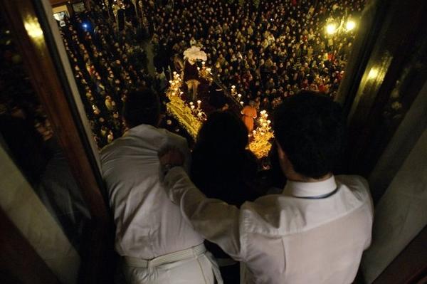 Stmo_TresCaidas's tweet photo. Buenas noches a todos. TRIANA. http://t.co/zmWlDufl