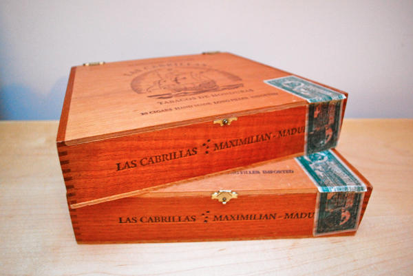 RightAtHomeCT's tweet photo. Back from our #Holiday #Vacation and the #Cigar #Boxes are going fast! https://t.co/8vVdCp4C http://t.co/bPNAYbcc