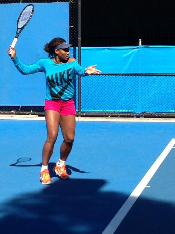 Crowman83's tweet photo. Looking hot in practice this morning!!! @serenawilliams http://t.co/whfMZJAd