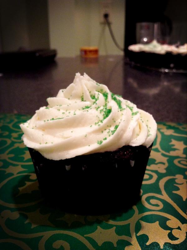SkinnybyS's tweet photo. I made these beauties and couldn't help but eat two 😁getting back on the wagon not tomorrow but NOW http://t.co/iUkFCqX2