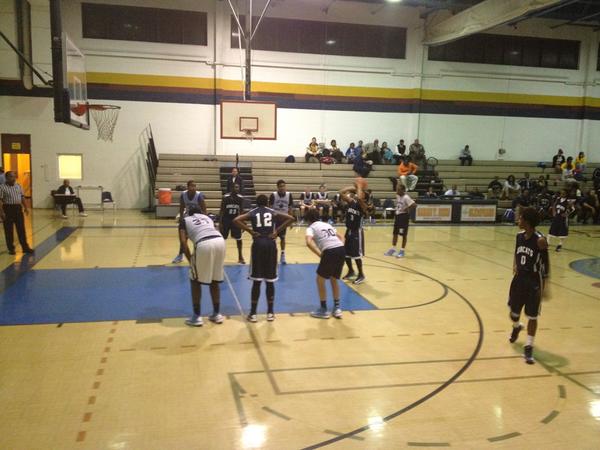 #kipprenaissance boys basketball takes on Northshore HS.