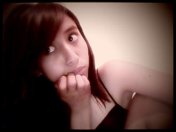 Star44Dani's tweet photo. aWw COmo qiiziera OlviidaRte y qe conforme Paze el tiempO nUnk MaZ recordarte ♥♥ #webcamtoy http://t.co/FlSYTl07