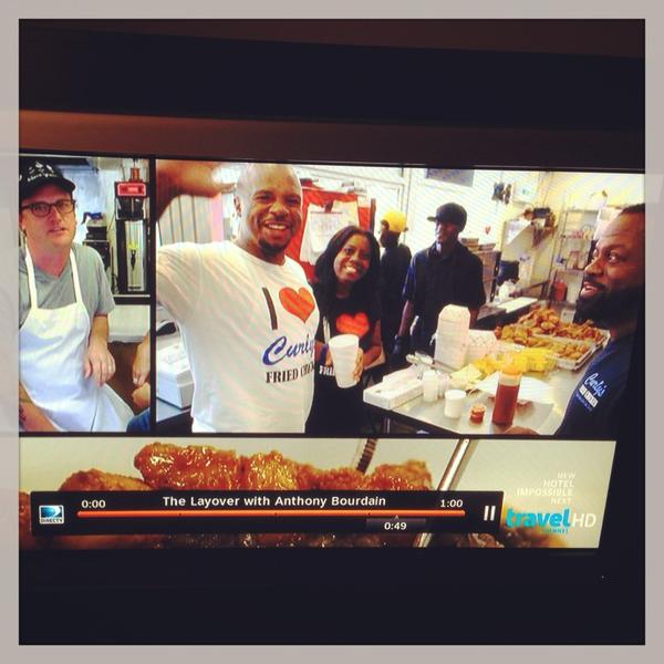 curlysfriedchkn's tweet photo. #travelchannel #anthonybourdain #thelayover #curlysfriedchicken #nobodyfriesabirdlikecurly http://t.co/G5U7z0Fb