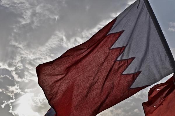 #قلب_واحد وراء الاحمر #البحريني #البحرين_قلب_واحد