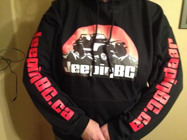 JeepinBC's tweet photo. La Niña again posing in the new Hoodie http://t.co/ndzjZH03