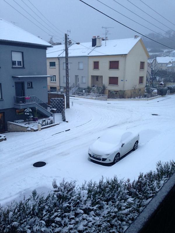 Nyoko Ono tweet media