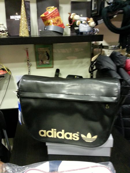 NeasyStore tweet picture