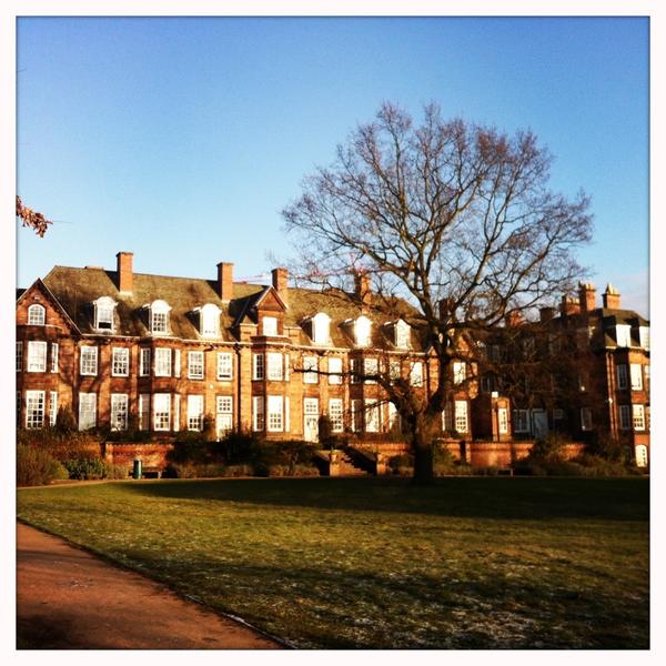 eyeung91's tweet photo. Beautiful day to be at @UoB_Business :) http://t.co/ltlfR9qp